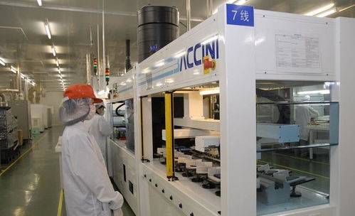 材料之光，科技脊梁——記中國科學家90年代顛覆性新材料研發之路